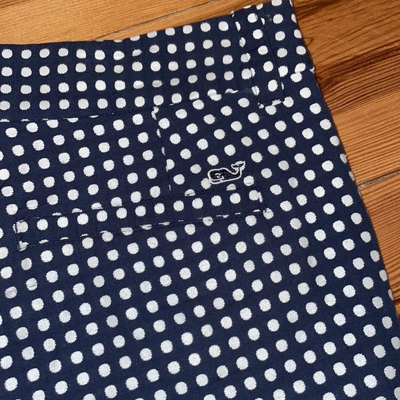 Vineyard Vines navy shorts with white polka dots - Picture 3 of 7